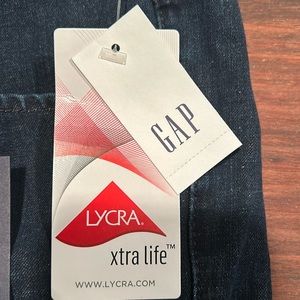Gap Super Slimming with Lycra Size 27 Tall